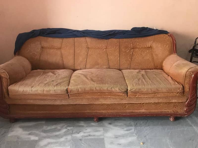 7 Seater sofa for sale negotiable 2