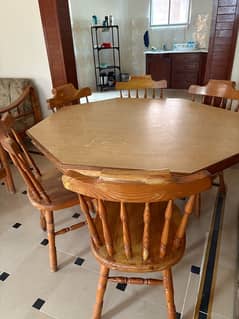 5 Seater Round Dining Table