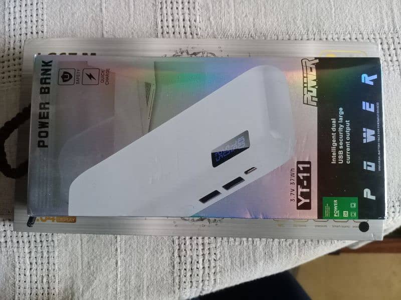 power bank 10,000mah,with light, battery indicator 4