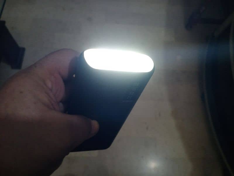 power bank 10,000mah,with light, battery indicator 5