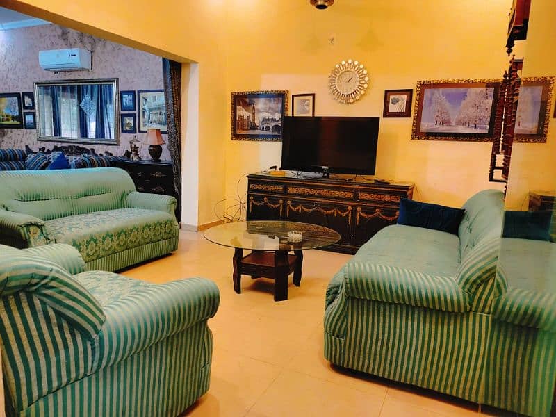 10 Marla Fully Furnished House For Short Stay!! Daily Rent 25K. 4