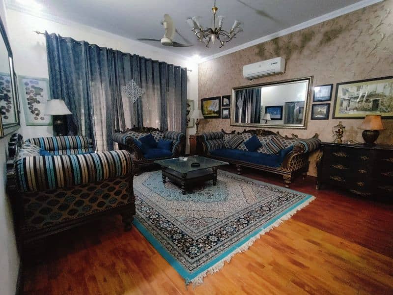 10 Marla Fully Furnished House For Short Stay!! Daily Rent 25K. 6