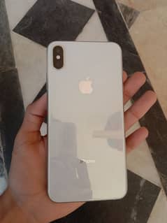 I phone xs max 256gb non pta 10by10 halt 78 original sat jazak Allah