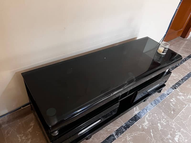 Tv console 0