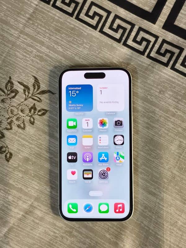 iphone 16 (128 gb with complete box) 0