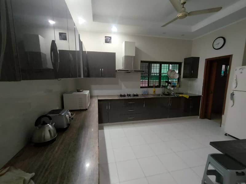 Fully Furnished House Available For Daily Weekly &Amp; Monthly Basis. 9