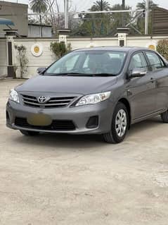 Toyota corolla gli 2013. . .  03208720061