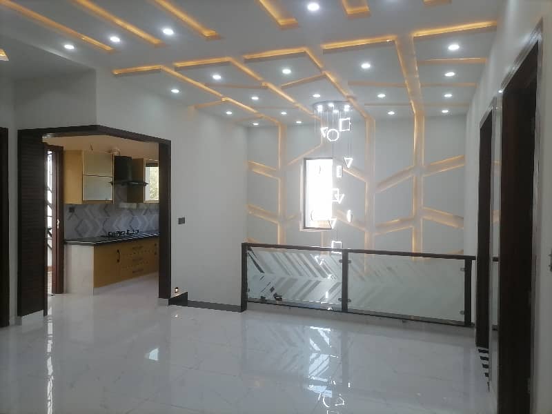 Ideally Located House Of 5 Marla Is Available For sale In Faisalabad 20