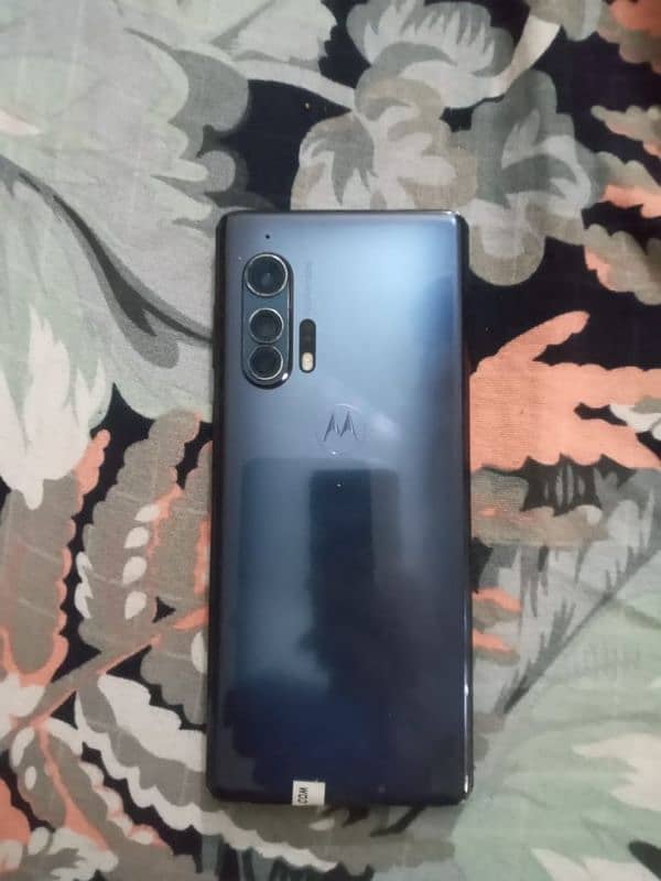 Motorola Moto Edge Plus non pta 1