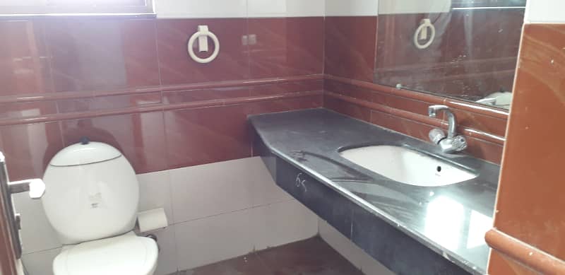 10 Marla House For Rent In Lake City Lahore Block M7A 13