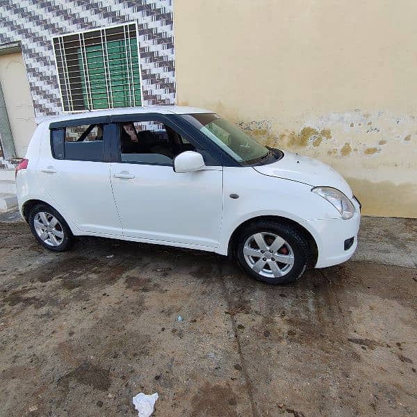 Suzuki Swift 2012 0