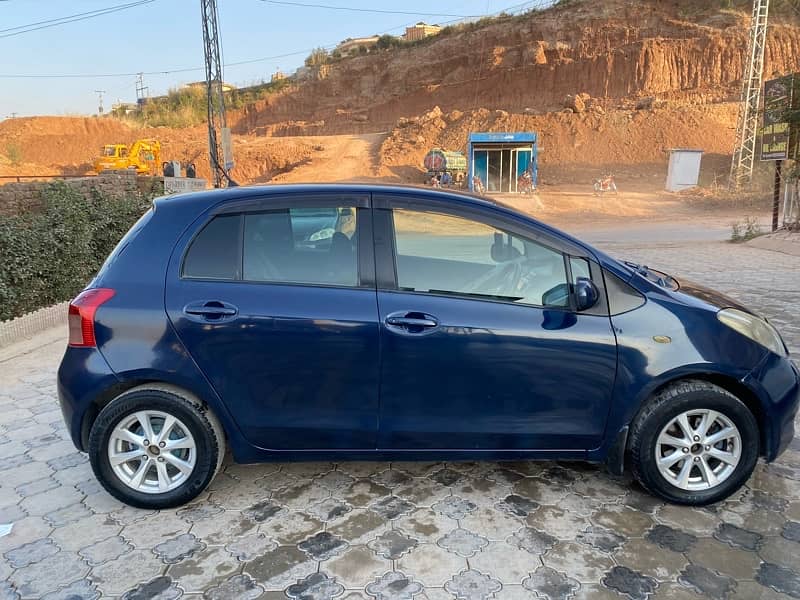 Toyota Vitz 2006 4