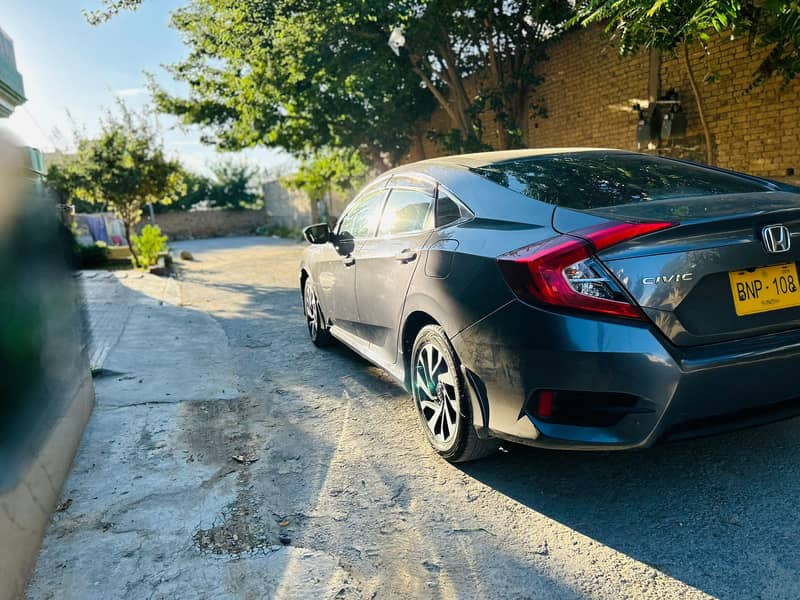 Honda Civic Oriel 1.8 i-VTEC  2018 7