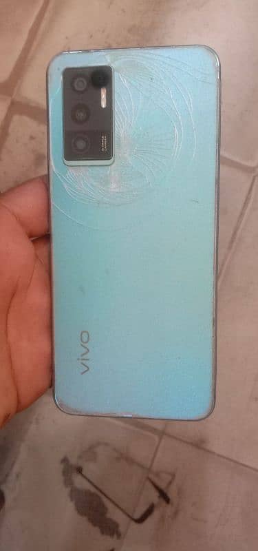 vivo v23e 5g only bord khrab hogyia hai baqi all ok 1