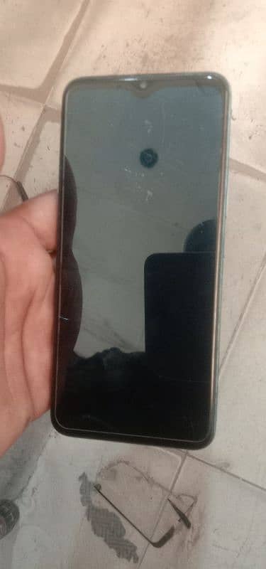 vivo v23e 5g only bord khrab hogyia hai baqi all ok 4