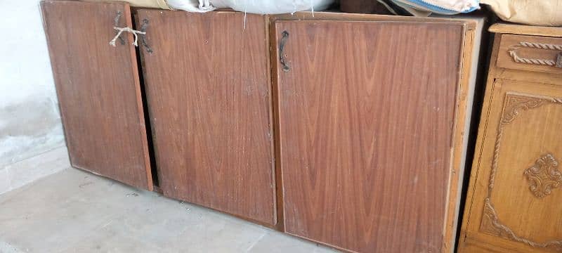 2 divider large 1 drawer 1 storage almari 3 cabin  7000 3