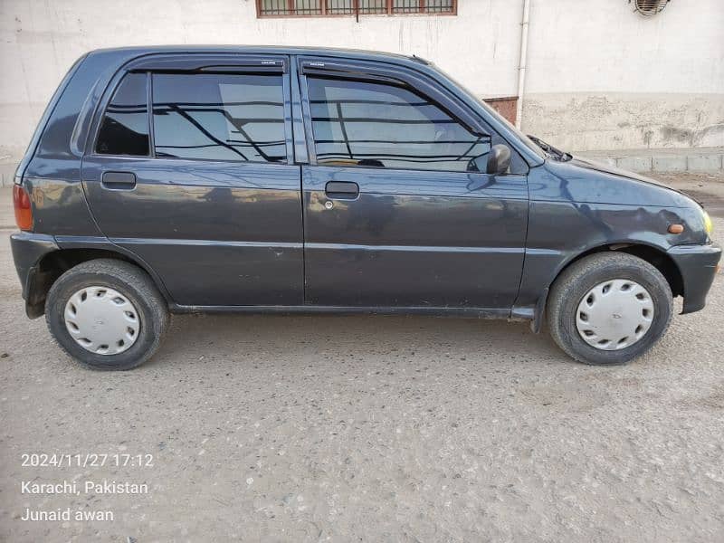 Daihatsu Cuore 2004 3