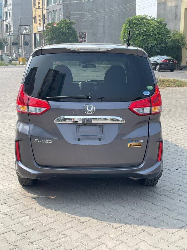 Honda Freed 2018 11