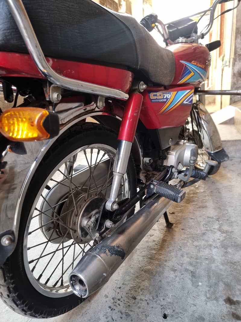 Honda CD 70 9