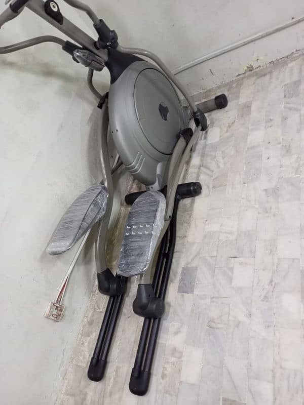 commercial elliptical trainer 5