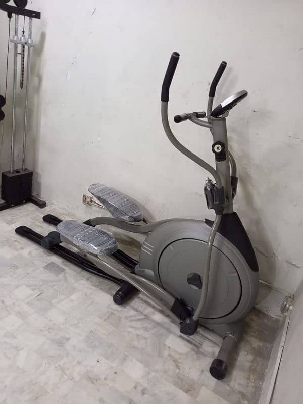 commercial elliptical trainer 10