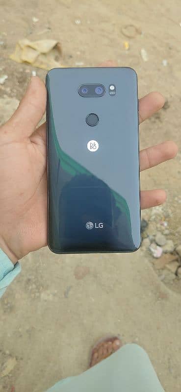 LG v30 thinq only one dod jo nazar nhi ata or all okay hay 4