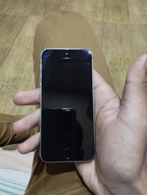 iphone 5s urgent sale 1