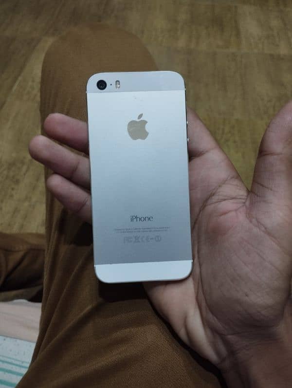 iphone 5s urgent sale 4