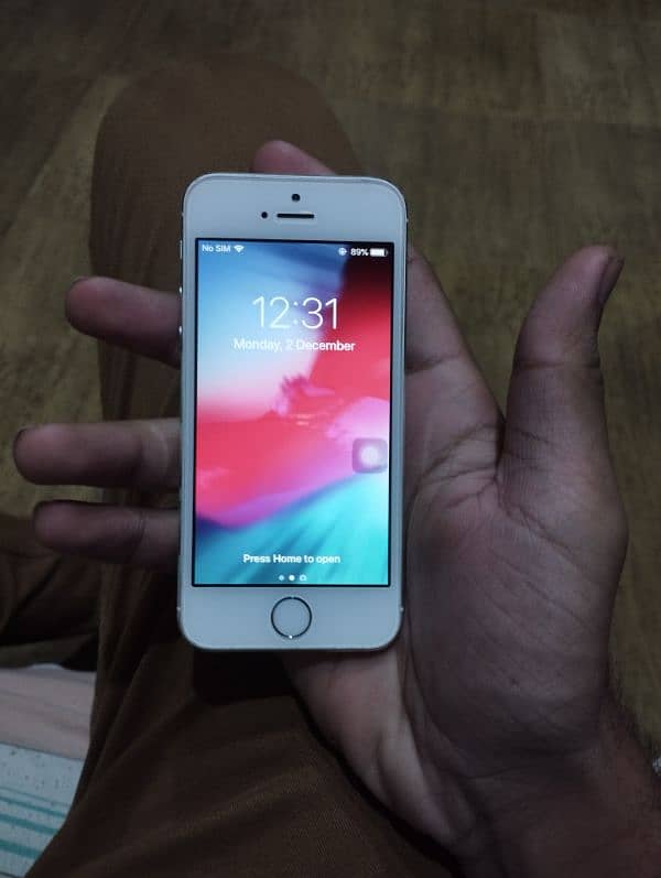 iphone 5s urgent sale 5