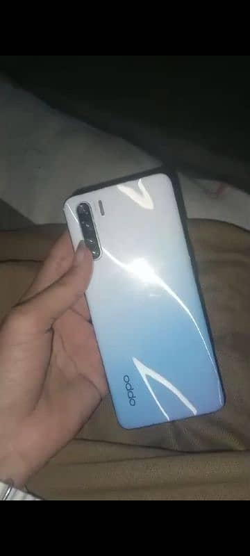 OPPO F15 1