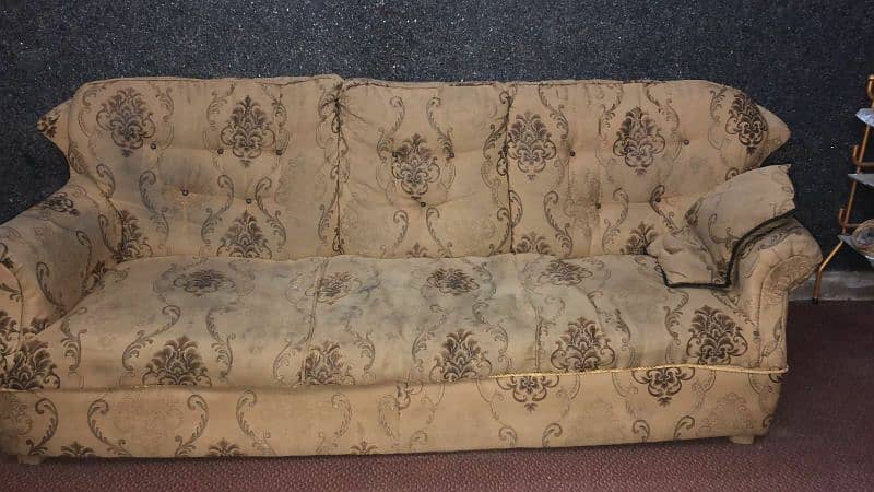 5 seater sofa 0