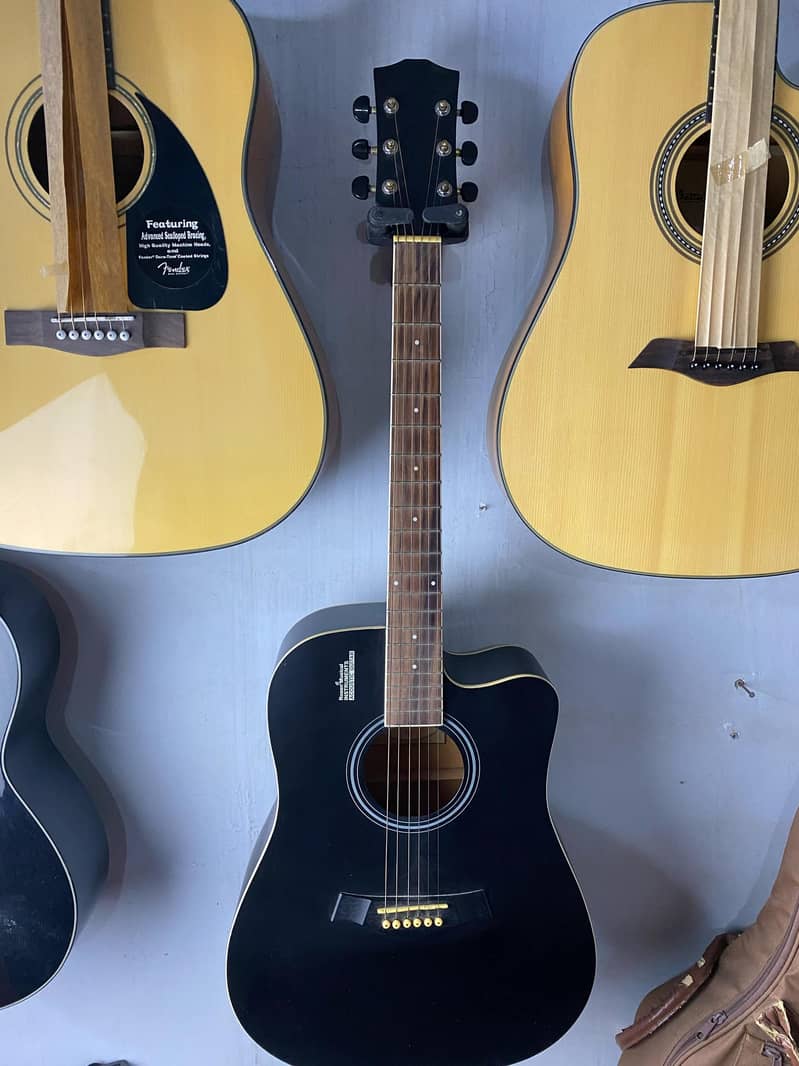 Acoustic Guitars Professhional SALE SALE SALE at happy guitar club 4