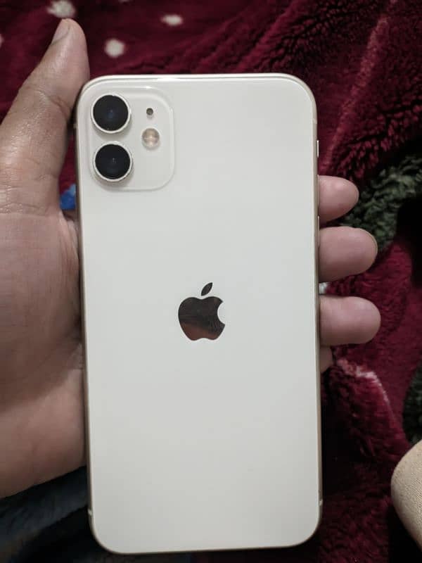 iphone 11 64gb factory unlocked 10/10 0