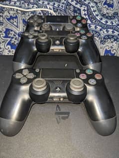 PS4 slim 1TB with 4 Controller