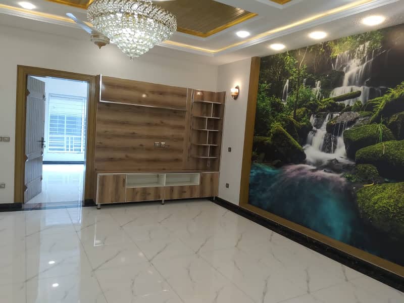 Brand new 10 marala upper portion avilable for rent in overseas block 6