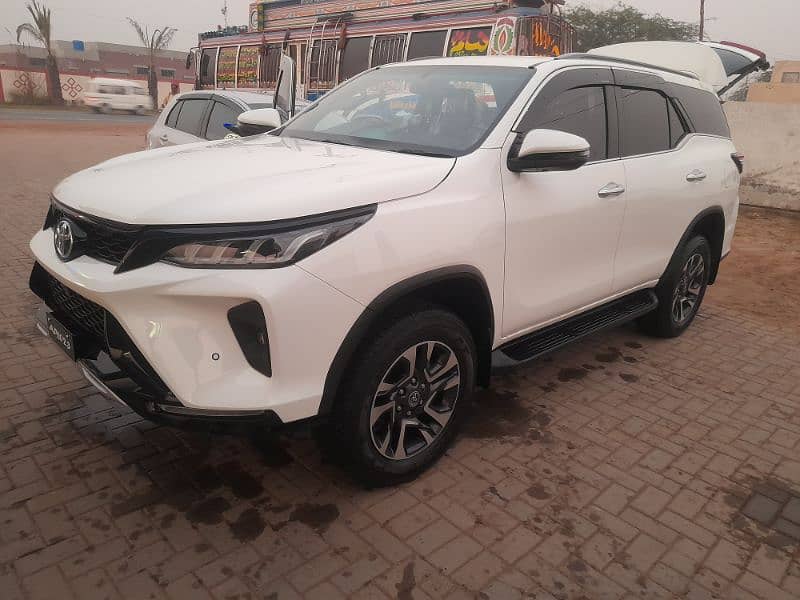 Toyota Fortuner Legender 2022 2