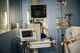 ICU Ventilators / Ventilatores / Imported Ventilatores In pakistan 3