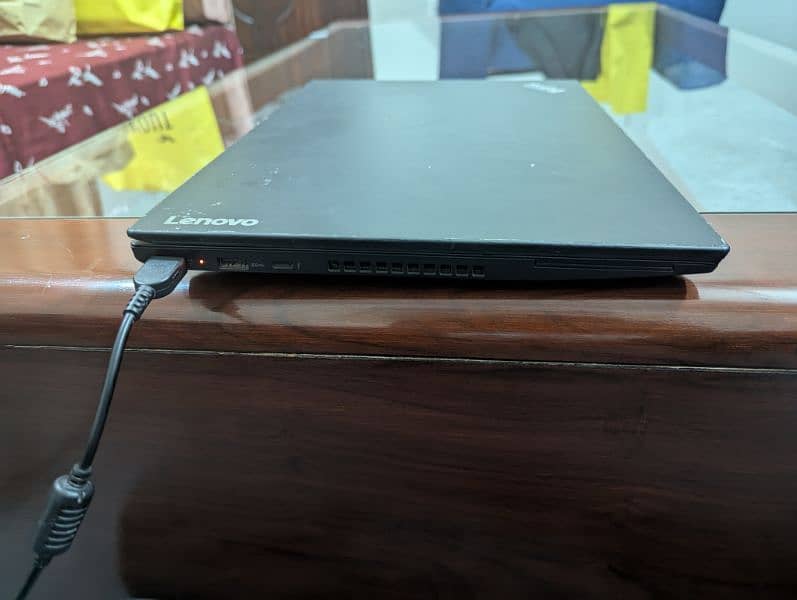 Lenovo T570 2