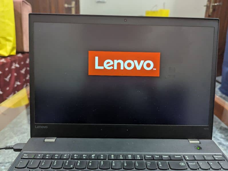 Lenovo T570 8