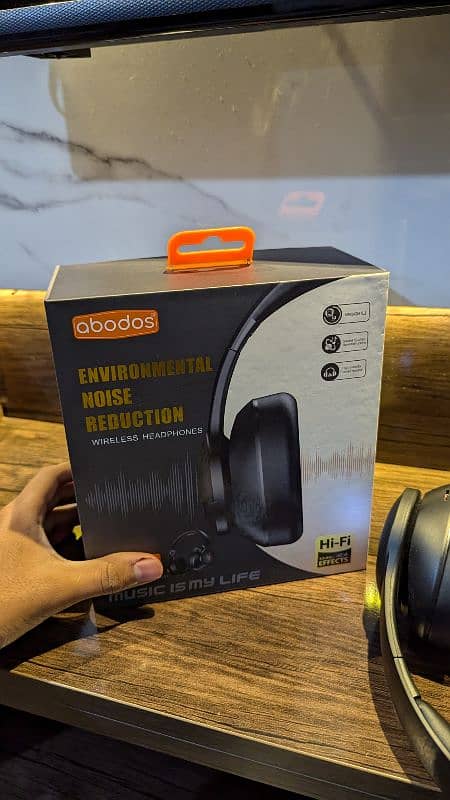 Abodos Bluetooth Headphones 10