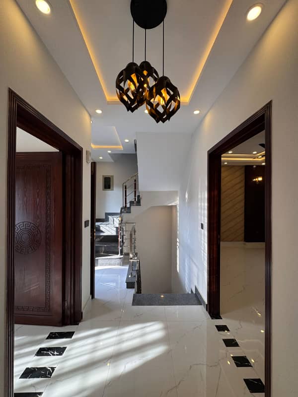 5 Marla Luxury House Available For Sale In Jinnah Block Bahria Town Lahore 2