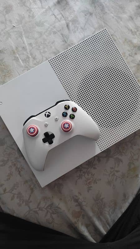 Xbox one s 1tb original controller 9 games installed 1