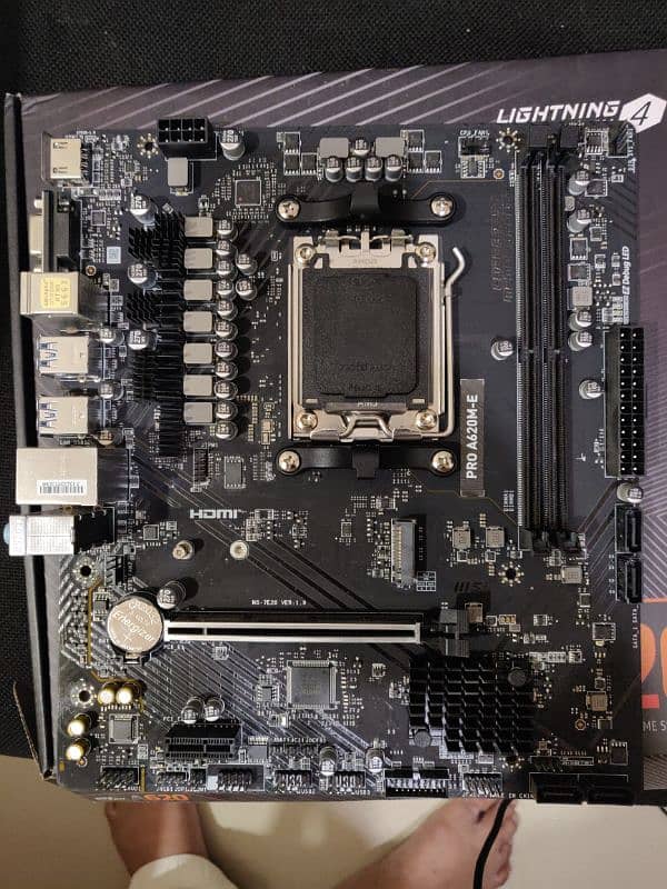 MSI PRO A620M-E AM5 motherboard with box 1