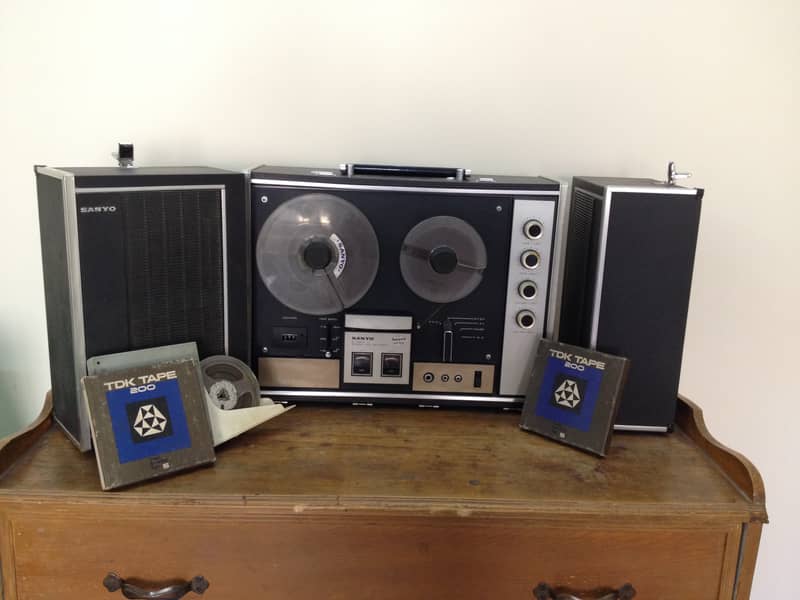 SANYO Reel to Reel (with Free Complimentary Headphones) 1