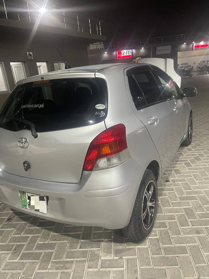 Toyota Vitz 2008 3