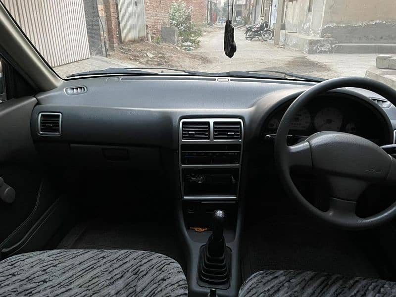 Suzuki Cultus VXR 2015 9