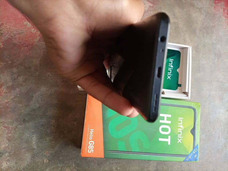 Infinix Hot 10s 6/128 PUBG processor Helio g85 3