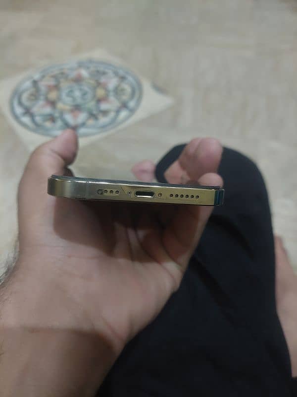 iphone 12pro max jv 03134601449 3