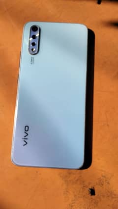 vivo s1 4/128 only Phone