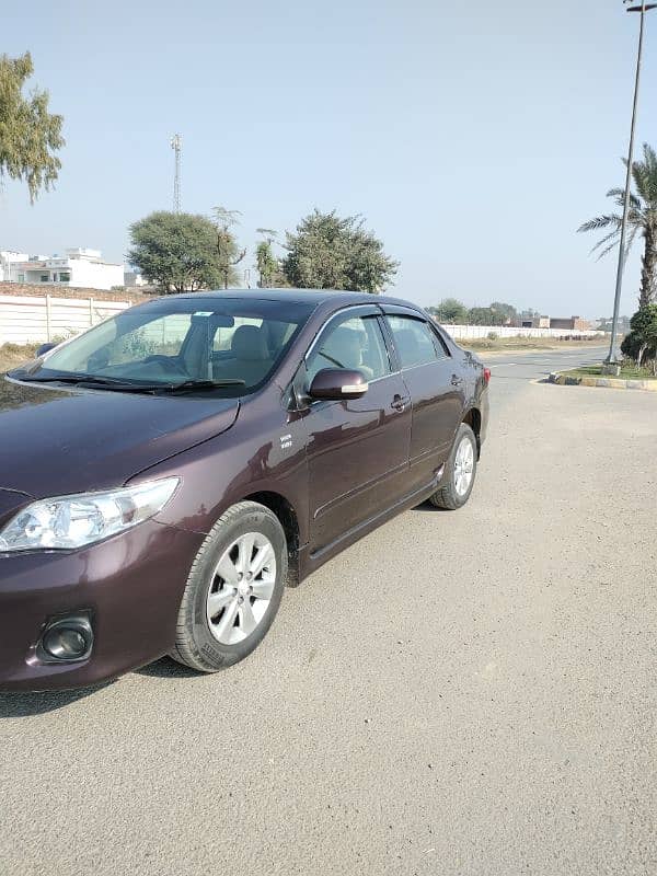 Toyota Corolla Altis 2012 3